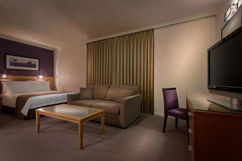 BEST WESTERN PLUS Travel Inn - Accommodation Broadbeach 32
