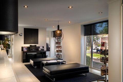 BEST WESTERN PLUS Travel Inn - Accommodation Broadbeach 14