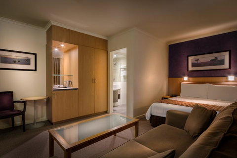 BEST WESTERN PLUS Travel Inn - Accommodation Broadbeach 33