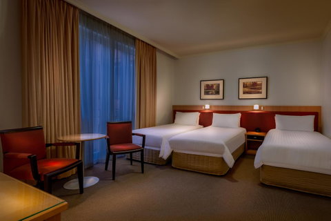 BEST WESTERN PLUS Travel Inn - Accommodation Broadbeach 43