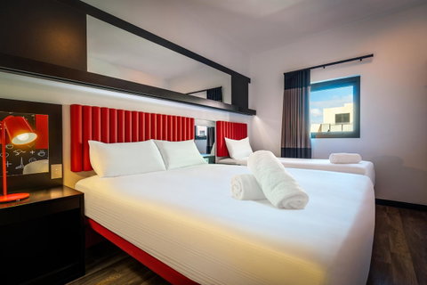 Essence Hotel Carlton - Accommodation Broadbeach 15