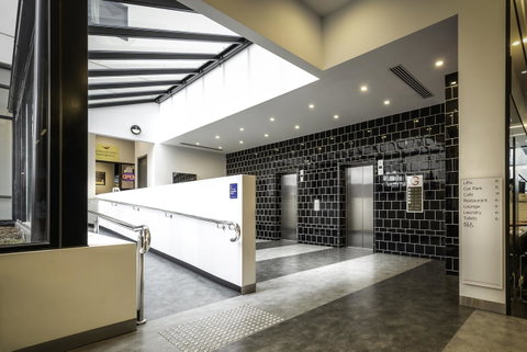 Essence Hotel Carlton - Accommodation Broadbeach 26