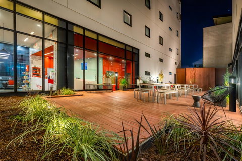 Essence Hotel Carlton - Accommodation Broadbeach 28