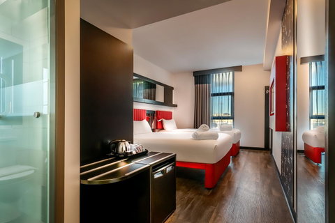 Essence Hotel Carlton - Accommodation Broadbeach 14