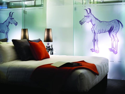 The Cullen Melbourne - Art Series - Accommodation Broadbeach 31