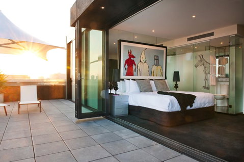 The Cullen Melbourne - Art Series - Accommodation Broadbeach 19
