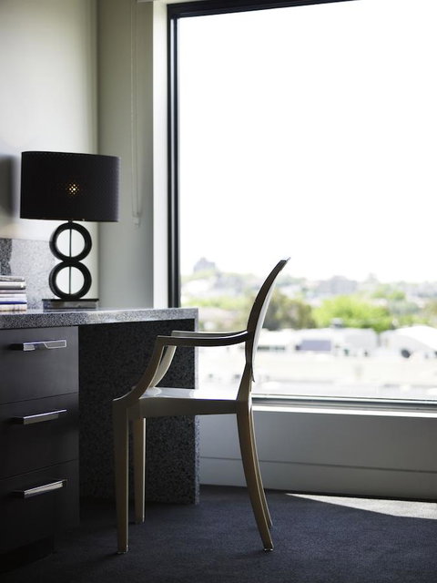 The Cullen Melbourne - Art Series - Accommodation Broadbeach 7