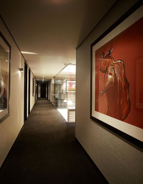 The Cullen Melbourne - Art Series - Accommodation Broadbeach 33