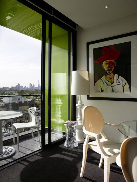 The Cullen Melbourne - Art Series - Accommodation Broadbeach 5