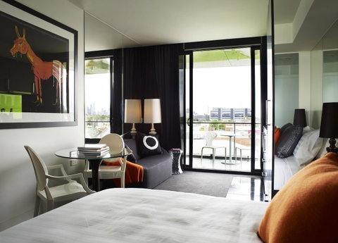 The Cullen Melbourne - Art Series - Accommodation Broadbeach 27