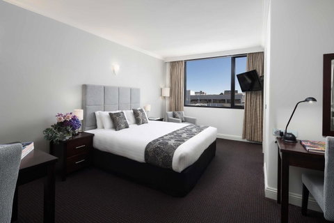 Crowne Plaza Melbourne Carlton, An IHG Hotel - Accommodation Broadbeach 11