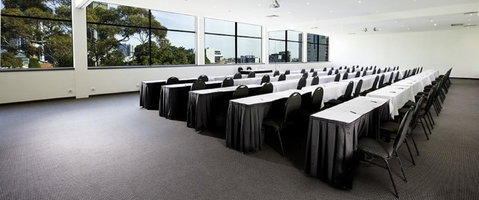 Crowne Plaza Melbourne Carlton, An IHG Hotel - Accommodation Broadbeach 39