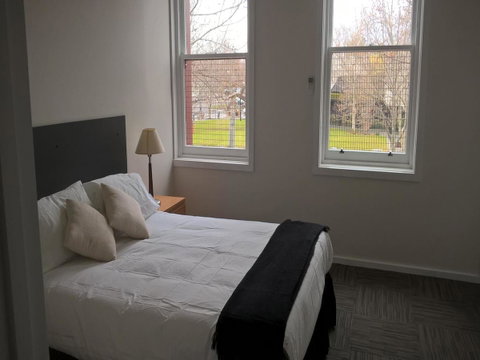CROWN CENTRAL BUSINESS DISTRICT MOTEL - NO UNDER 18s - Accommodation Broadbeach 43