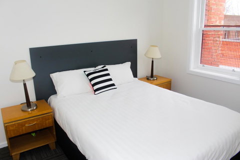 CROWN CENTRAL BUSINESS DISTRICT MOTEL - NO UNDER 18s - Accommodation Broadbeach 44