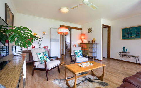 Uptown Frankston - Accommodation Broadbeach 2