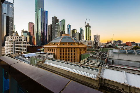 Auguste, Melbourne CBD Private Accommodation With Parking - Accommodation Broadbeach 5