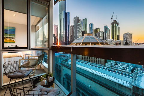 Auguste, Melbourne CBD Private Accommodation With Parking - Accommodation Broadbeach 1