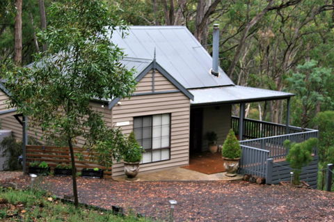 Tangenong Cottages - Accommodation Broadbeach 0