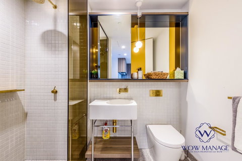 WOW Apartment On Lonsdale - Accommodation Broadbeach 7