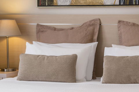 Apartments @ 23 Lonsdale - Accommodation Broadbeach 1
