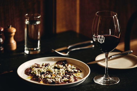 Middle Park Hotel - Accommodation Broadbeach 1