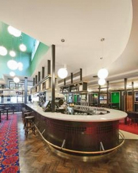 Middle Park Hotel - Accommodation Broadbeach 11