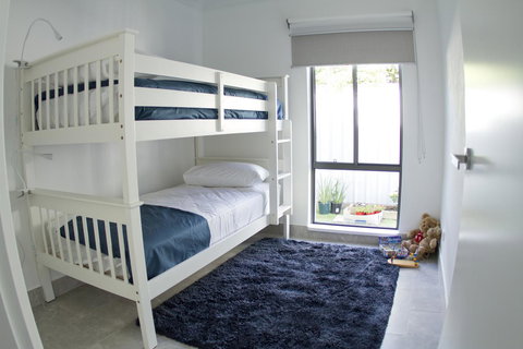 16 King Street - Accommodation Broadbeach 3