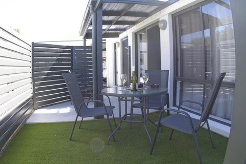 16 King Street - Accommodation Broadbeach 16