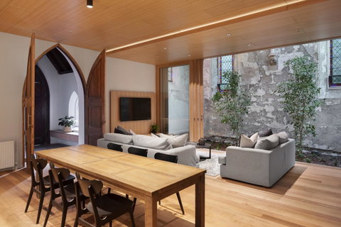 Converted Blue Stone Church - Accommodation Broadbeach 14