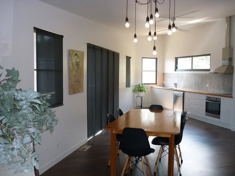 Saje\'s House & Pod - Accommodation Broadbeach 3