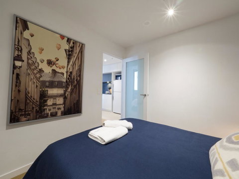 LittleStay Swanston - 2 Bedroom Aptm - Accommodation Broadbeach 9