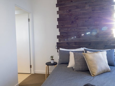 LittleStay Swanston - 2 Bedroom Aptm - Accommodation Broadbeach 0