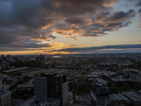 LittleStay Swanston - 2 Bedroom Aptm - Accommodation Broadbeach 23