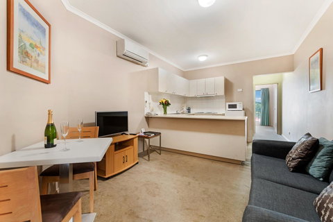 Punt Road Apartment Hotel - Accommodation Broadbeach 13