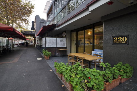 Carlton Lygon Lodge - Close To Melbourne Uni - Accommodation Broadbeach 2