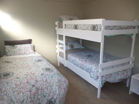 HogmortHomes Neale Street - Accommodation Broadbeach 5