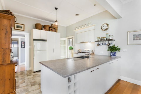 HogmortHomes Neale Street - Accommodation Broadbeach 8