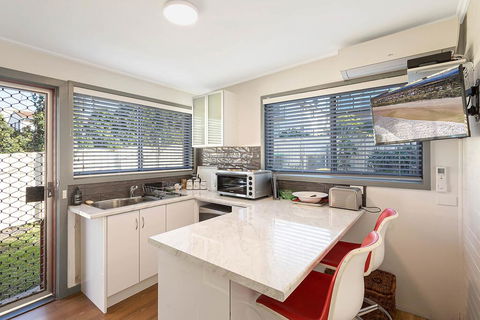 The Beach Shack On Beach Street - Accommodation Broadbeach 1