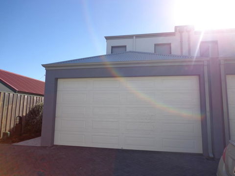 The Beach Villa Bunbury - Accommodation Broadbeach 1