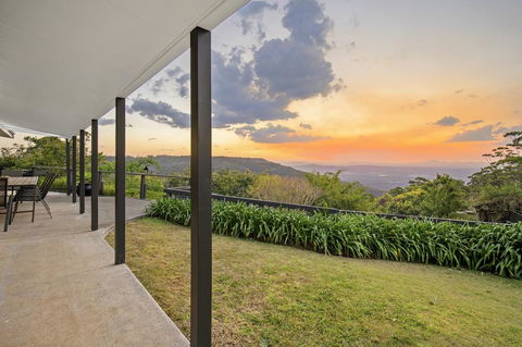 The Bird House - Accommodation Broadbeach 0