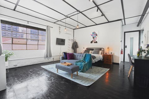 The Blender Loft - Accommodation Broadbeach 1