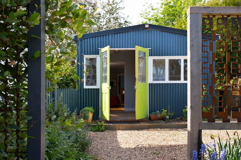The Blue Barn - Accommodation Broadbeach 1