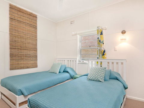 The Blue House - Flat Walk To River And Beach - Accommodation Broadbeach 2