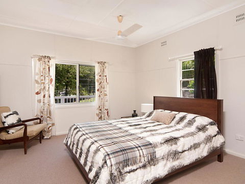 The Blue House - Flat Walk To River And Beach - Accommodation Broadbeach 1