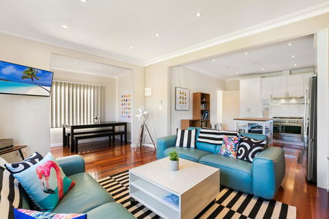 The Bud House - Accommodation Broadbeach 0