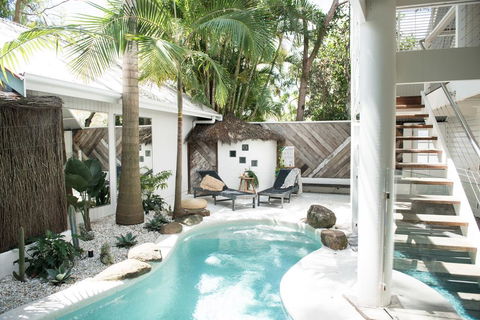 The Cactus Rose Villa - Accommodation Broadbeach 2