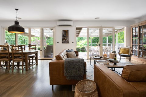 The Carlisle - Accommodation Broadbeach 0