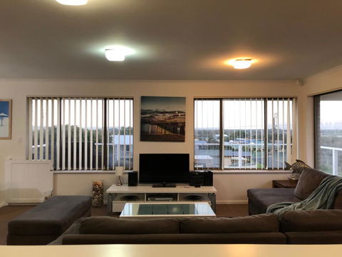 The Castle - Accommodation Broadbeach 0