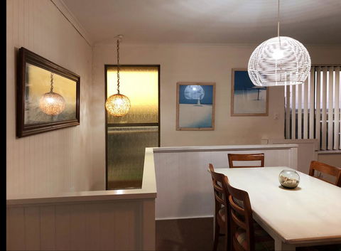 The Castle - Accommodation Broadbeach 2