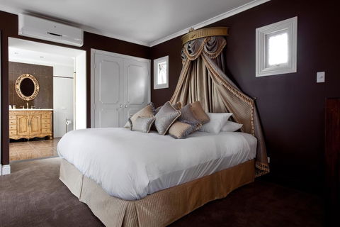 The Castle On Tamborine - Accommodation Broadbeach 1